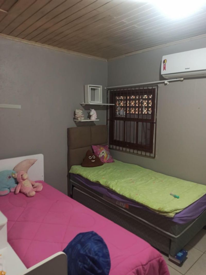 Casa com 2 quartos, 2 banheiros e 140m² à venda no bairro Santa Rosa, Taquara