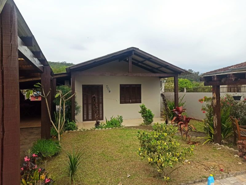 Casa com 2 quartos, 2 banheiros e 140m² à venda no bairro Santa Rosa, Taquara
