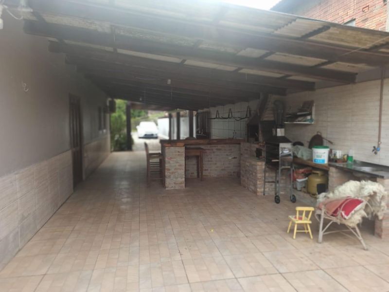 Casa com 2 quartos, 2 banheiros e 140m² à venda no bairro Santa Rosa, Taquara