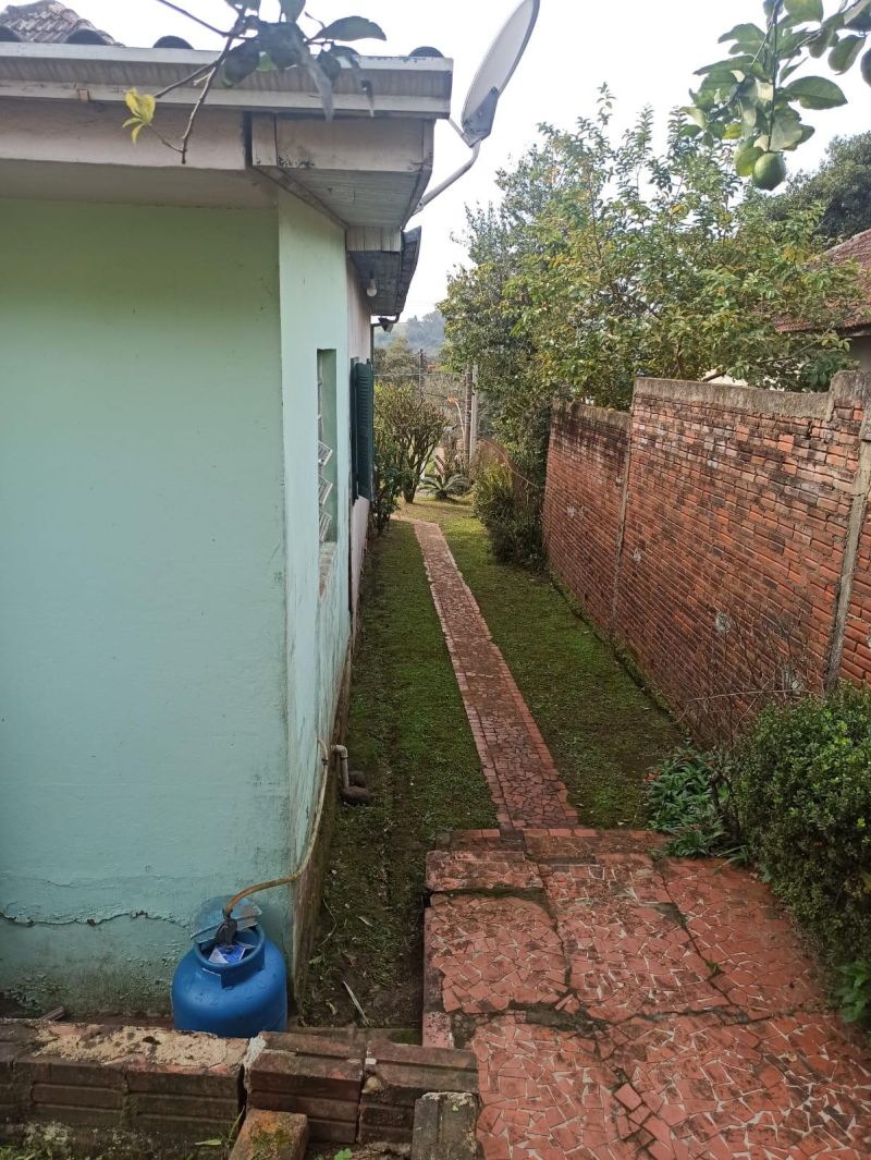 Casa com 3 quartos, 2 banheiros e 120m² à venda no bairro Santa Rosa, Taquara