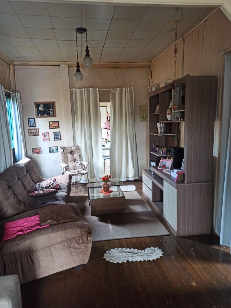 Casa com 3 quartos, 2 banheiros e 120m² à venda no bairro Santa Rosa, Taquara