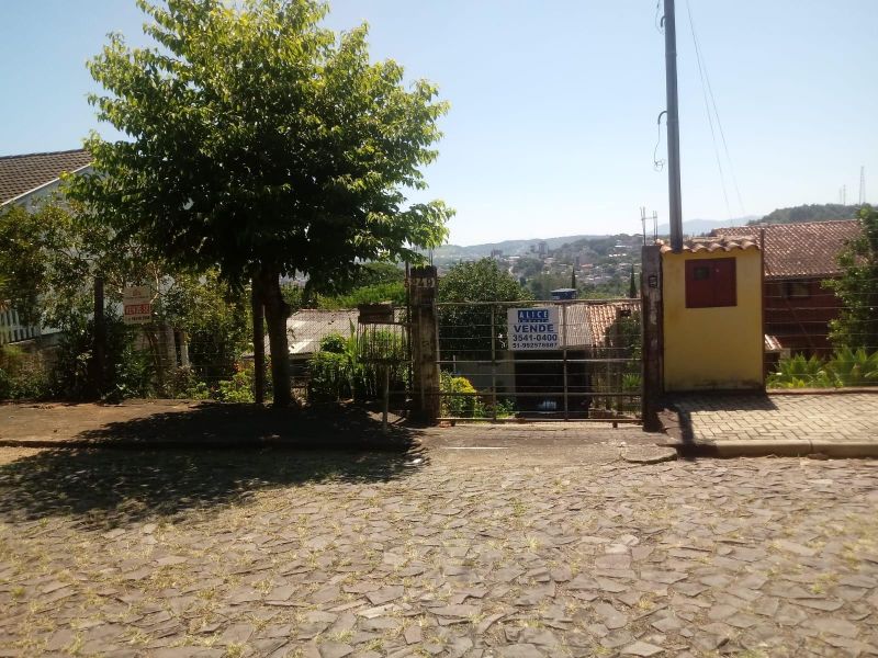 Casa com 3 quartos e 1 banheiro à venda no bairro Santa Rosa, Taquara