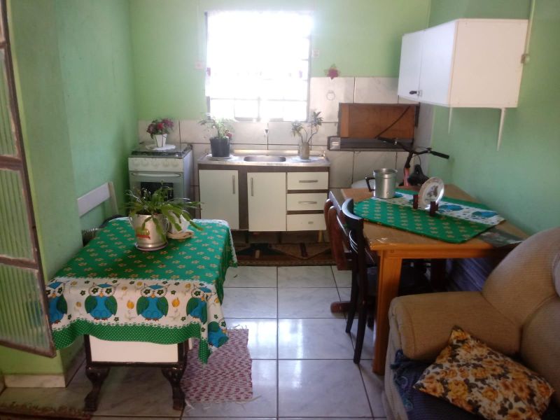 Casa com 3 quartos e 1 banheiro à venda no bairro Santa Rosa, Taquara