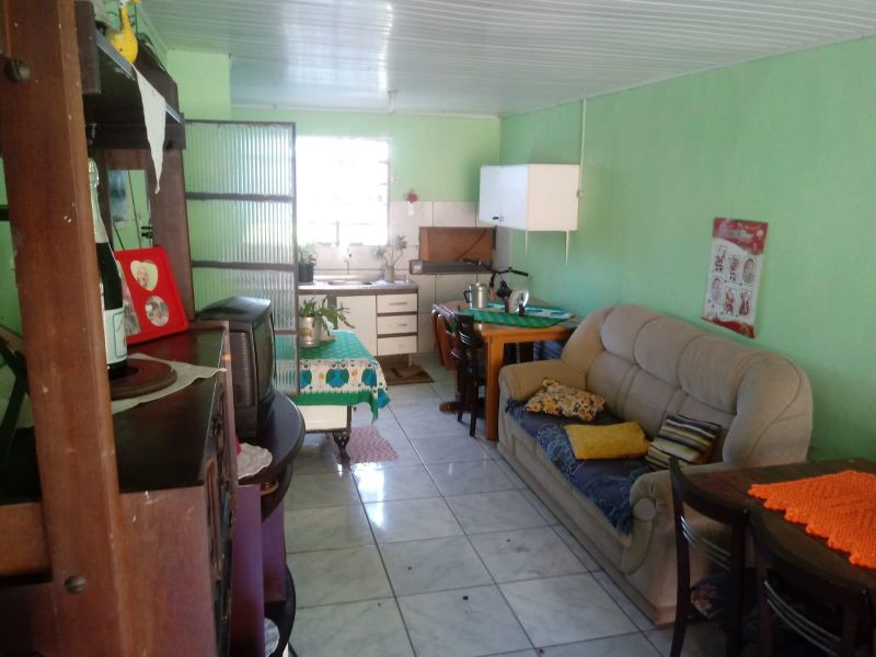 Casa com 3 quartos e 1 banheiro à venda no bairro Santa Rosa, Taquara