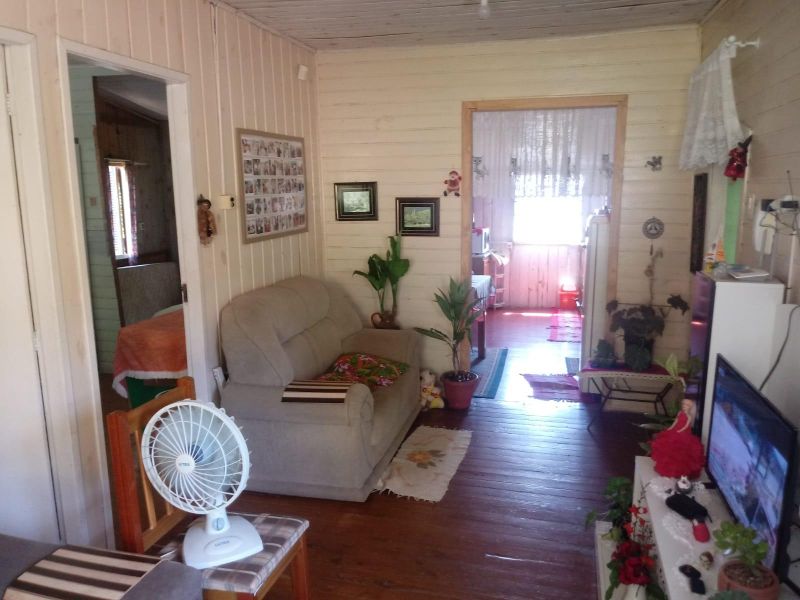 Casa com 3 quartos e 1 banheiro à venda no bairro Santa Rosa, Taquara