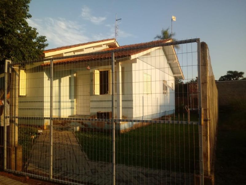 Casa com 3 quartos, 1 banheiro e 69m² à venda no bairro Santa Rosa, Taquara