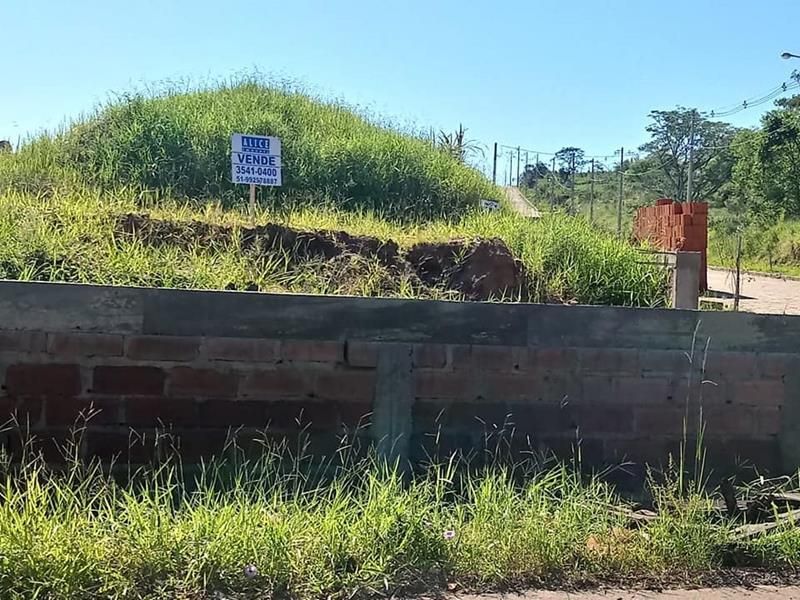 Casa com 2 quartos à venda no bairro Santa Rosa, Taquara