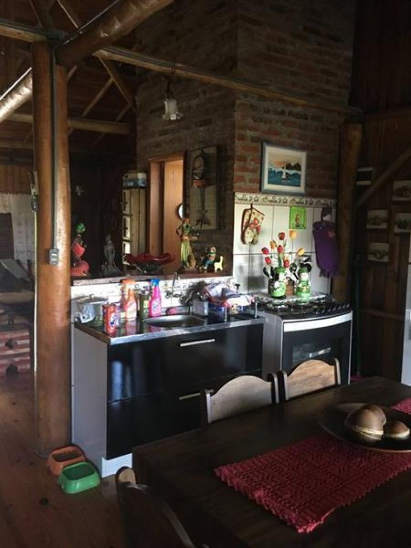 Casa com 2 quartos, 2 banheiros e 100m² à venda no bairro Santa Rosa, Taquara