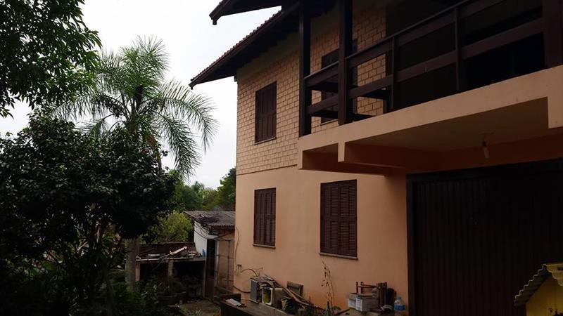 Casa com 5 quartos, 3 banheiros e 250m² à venda no bairro Santa Rosa, Taquara