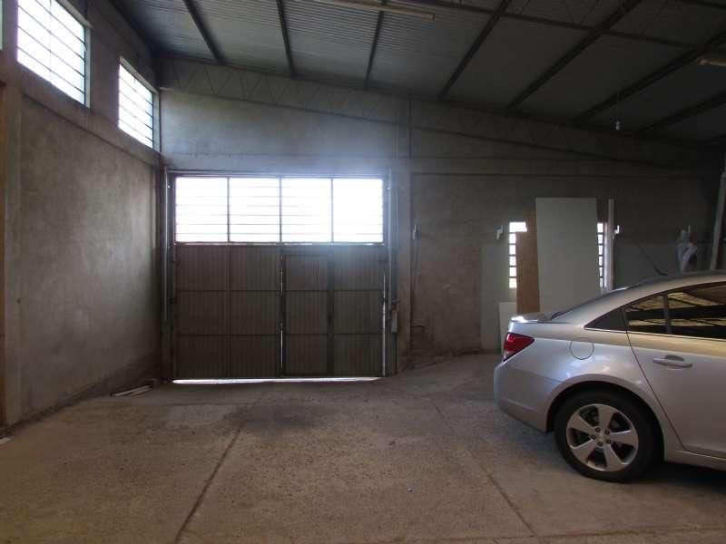 Prédio com 2 banheiros à venda no bairro Santa Rosa, Taquara