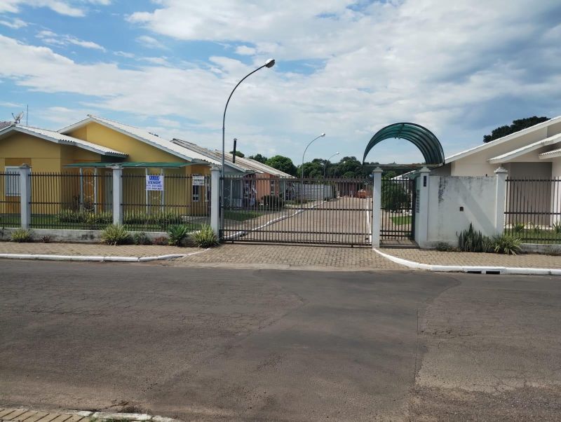 Casa com 3 quartos, 1 banheiro e 64m² à venda no bairro Santa Rosa, Taquara