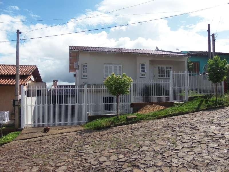 Casa com 4 quartos, 3 banheiros e 200m² à venda no bairro Santa Rosa, Taquara