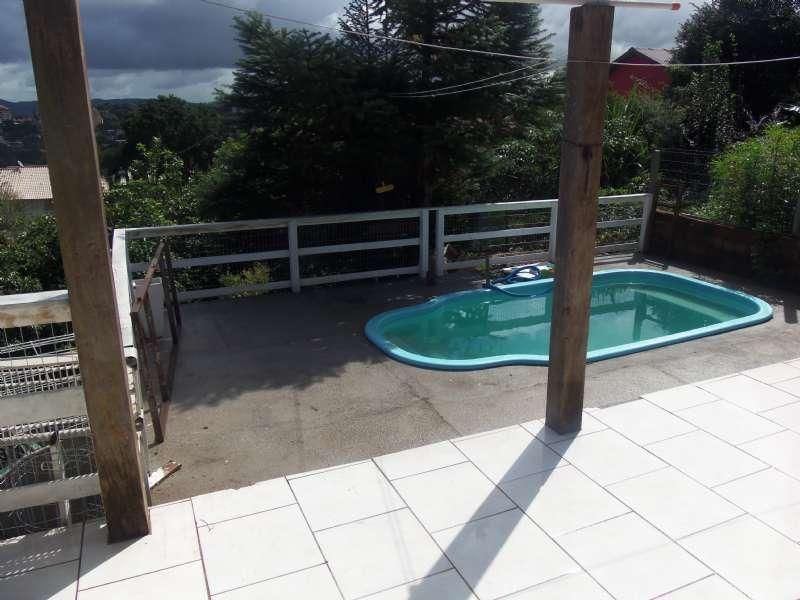 Casa com 4 quartos, 3 banheiros e 200m² à venda no bairro Santa Rosa, Taquara