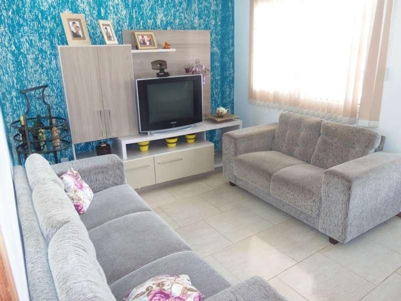Casa com 4 quartos, 3 banheiros e 200m² à venda no bairro Santa Rosa, Taquara
