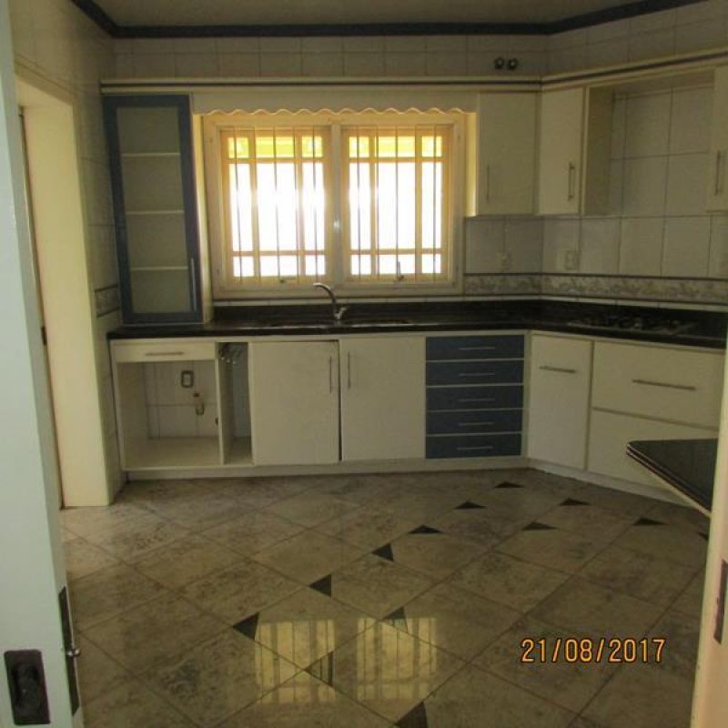 Casa com 3 quartos e 308m² à venda no bairro Santa Rosa, Taquara
