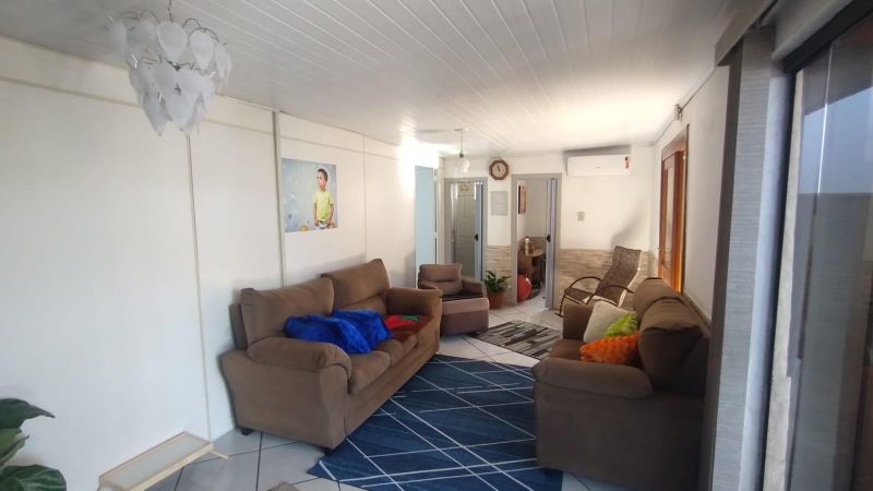 Casa com 2 quartos, 2 banheiros e 133m² à venda no bairro Petropolis, Taquara