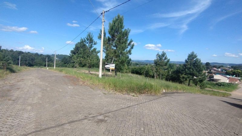 Terreno à venda no bairro Petropolis, Taquara