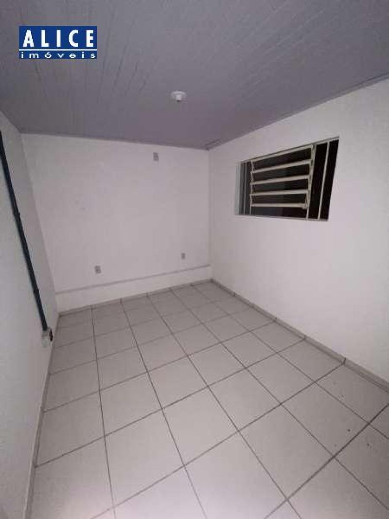 Prédio com 5 banheiros e 1150m² à venda no bairro Petropolis, Taquara