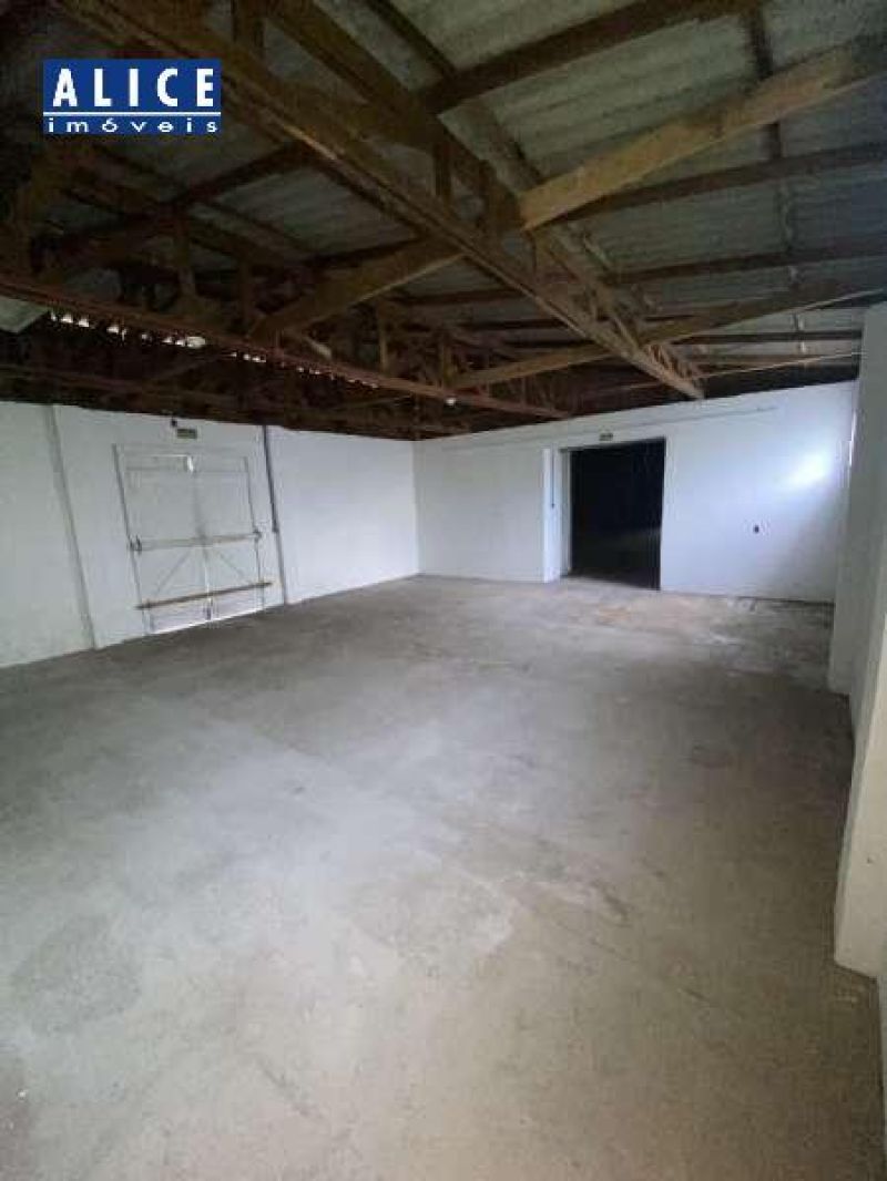 Prédio com 5 banheiros e 1150m² à venda no bairro Petropolis, Taquara