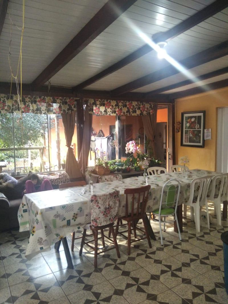 Casa com 5 quartos, 3 banheiros e 180m² à venda no bairro Petropolis, Taquara