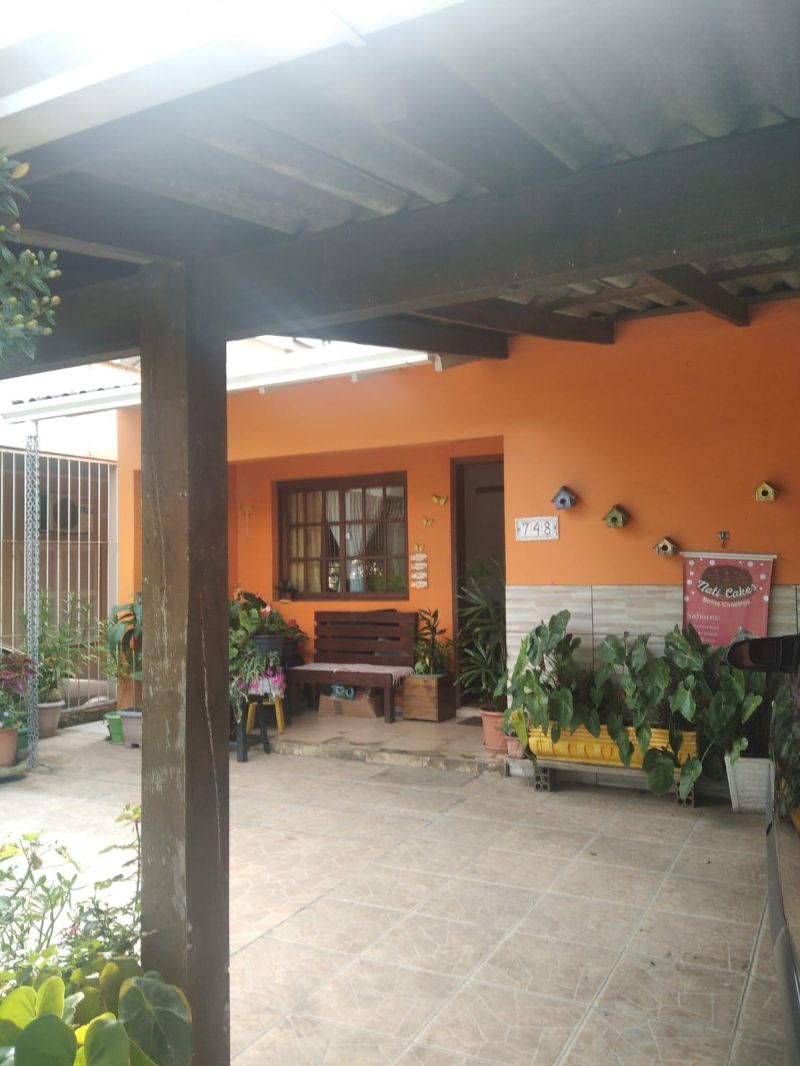 Casa com 5 quartos, 3 banheiros e 180m² à venda no bairro Petropolis, Taquara