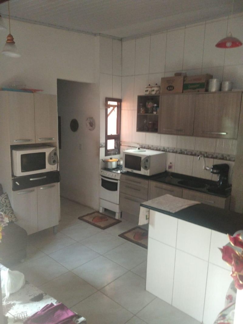 Casa com 5 quartos, 3 banheiros e 180m² à venda no bairro Petropolis, Taquara