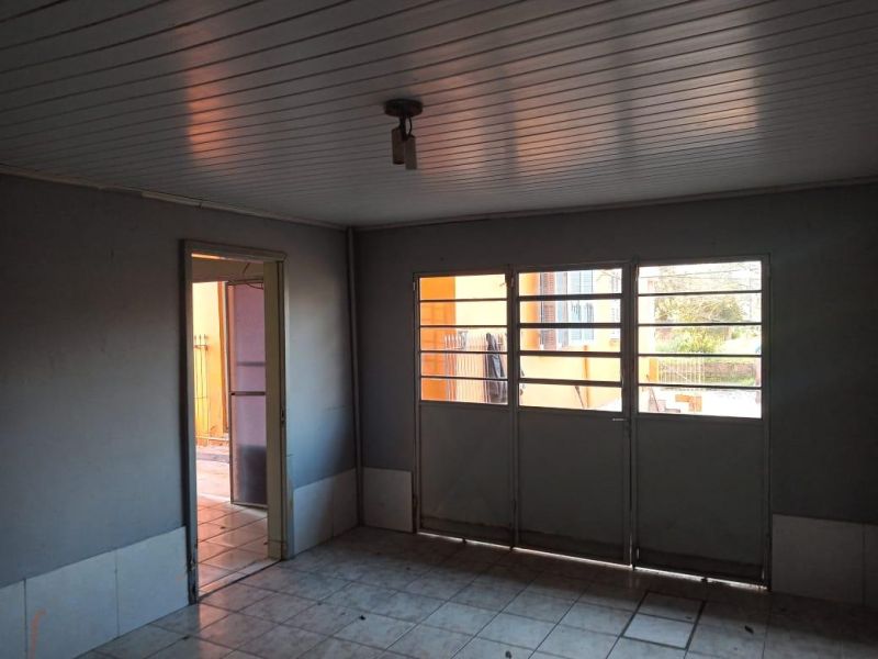 Casa com 3 quartos, 1 banheiro e 130m² à venda no bairro Petropolis, Taquara