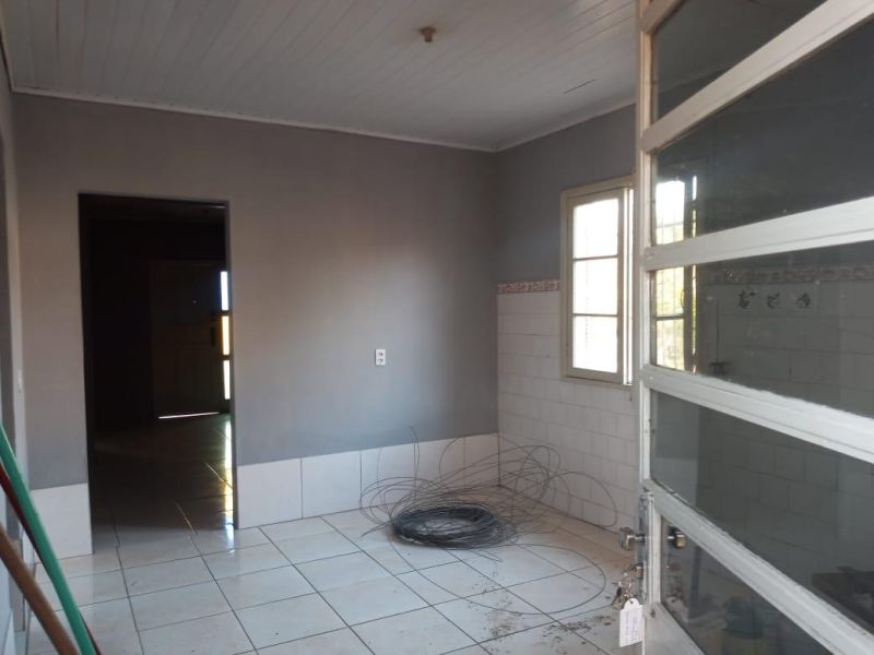 Casa com 3 quartos, 1 banheiro e 130m² à venda no bairro Petropolis, Taquara