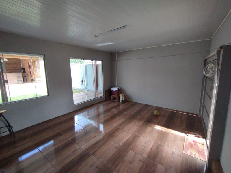 Casa com 2 quartos, 2 banheiros e 140m² à venda no bairro Petropolis, Taquara