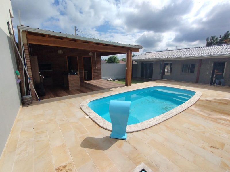 Casa com 2 quartos, 2 banheiros e 140m² à venda no bairro Petropolis, Taquara