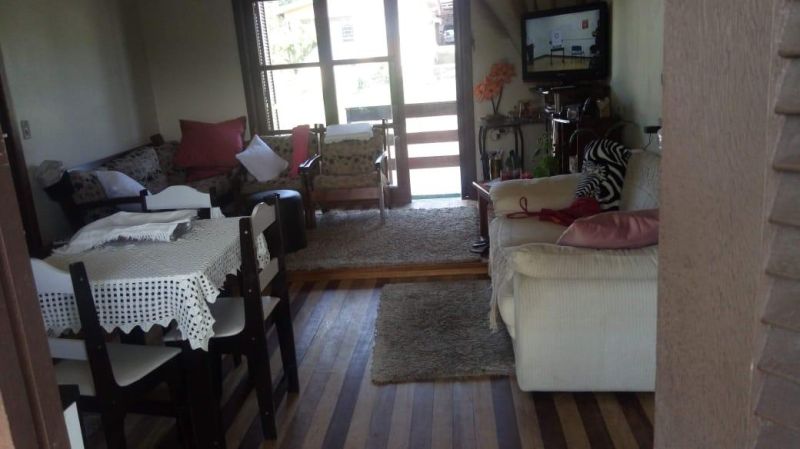 Casa com 5 quartos, 3 banheiros e 180m² à venda no bairro Petropolis, Taquara