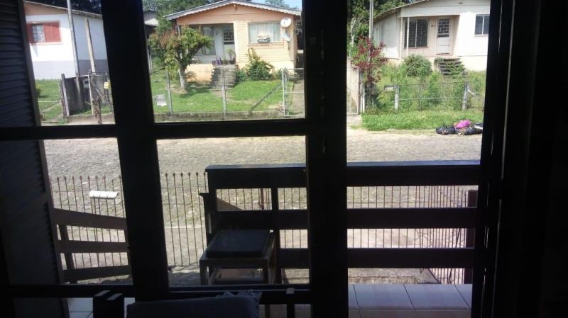 Casa com 5 quartos, 3 banheiros e 180m² à venda no bairro Petropolis, Taquara