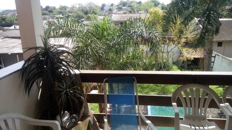 Casa com 5 quartos, 3 banheiros e 180m² à venda no bairro Petropolis, Taquara