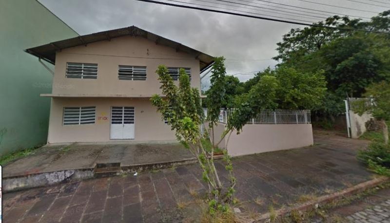 Prédio com 16 quartos, 5 banheiros e 520m² à venda no bairro Petropolis, Taquara