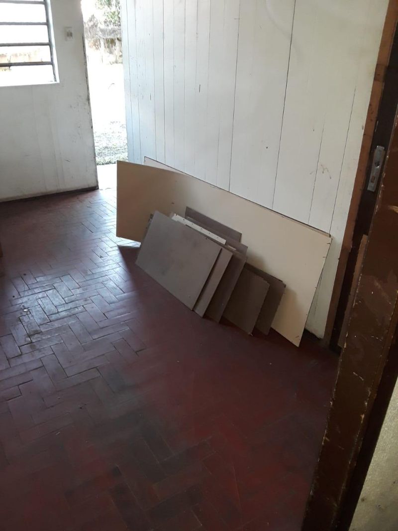 Prédio com 16 quartos, 5 banheiros e 520m² à venda no bairro Petropolis, Taquara