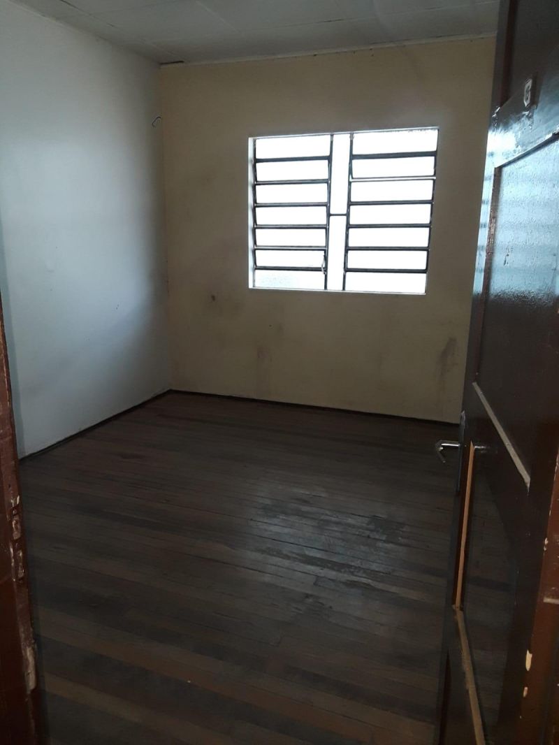 Prédio com 16 quartos, 5 banheiros e 520m² à venda no bairro Petropolis, Taquara