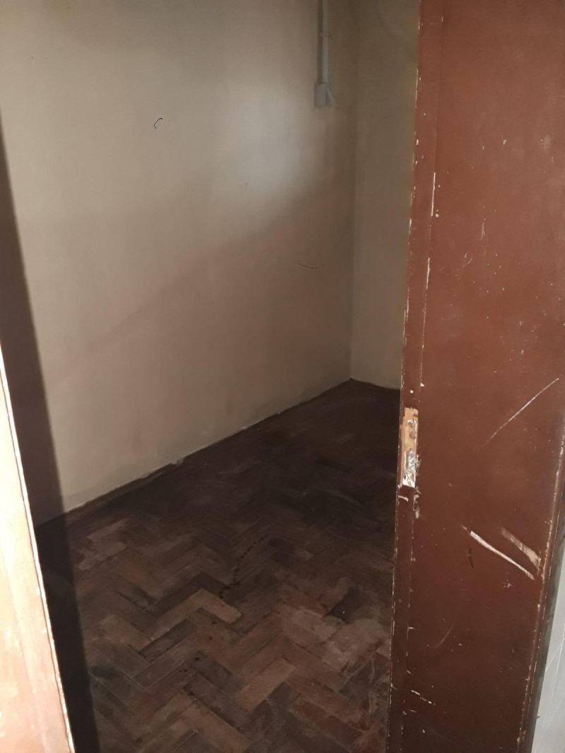 Prédio com 16 quartos, 5 banheiros e 520m² à venda no bairro Petropolis, Taquara