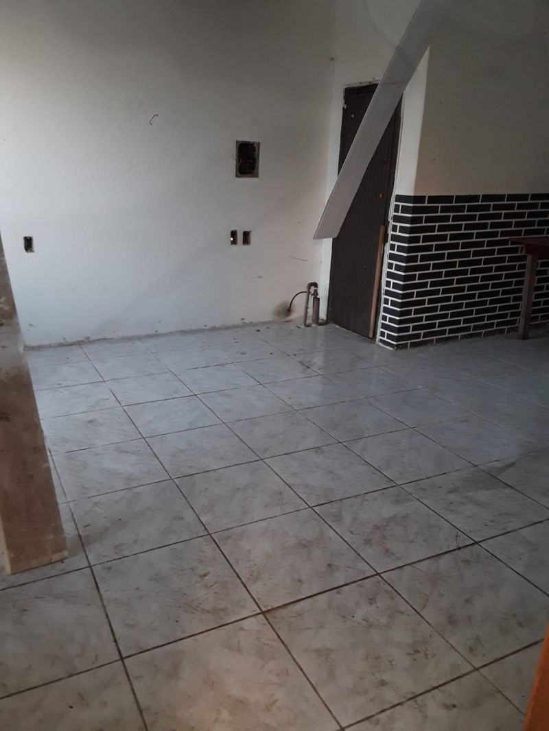 Prédio com 16 quartos, 5 banheiros e 520m² à venda no bairro Petropolis, Taquara