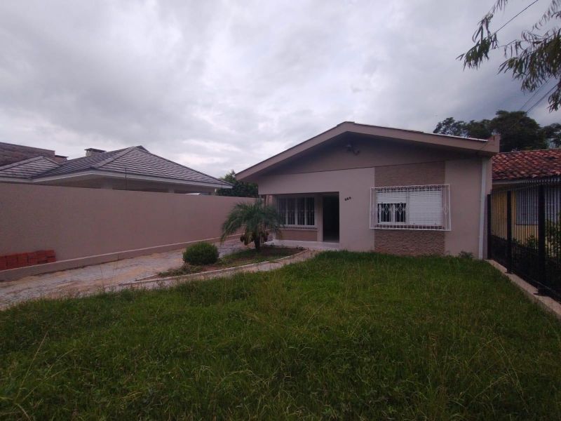 Casa com 3 quartos e 1 banheiro à venda no bairro Petropolis, Taquara