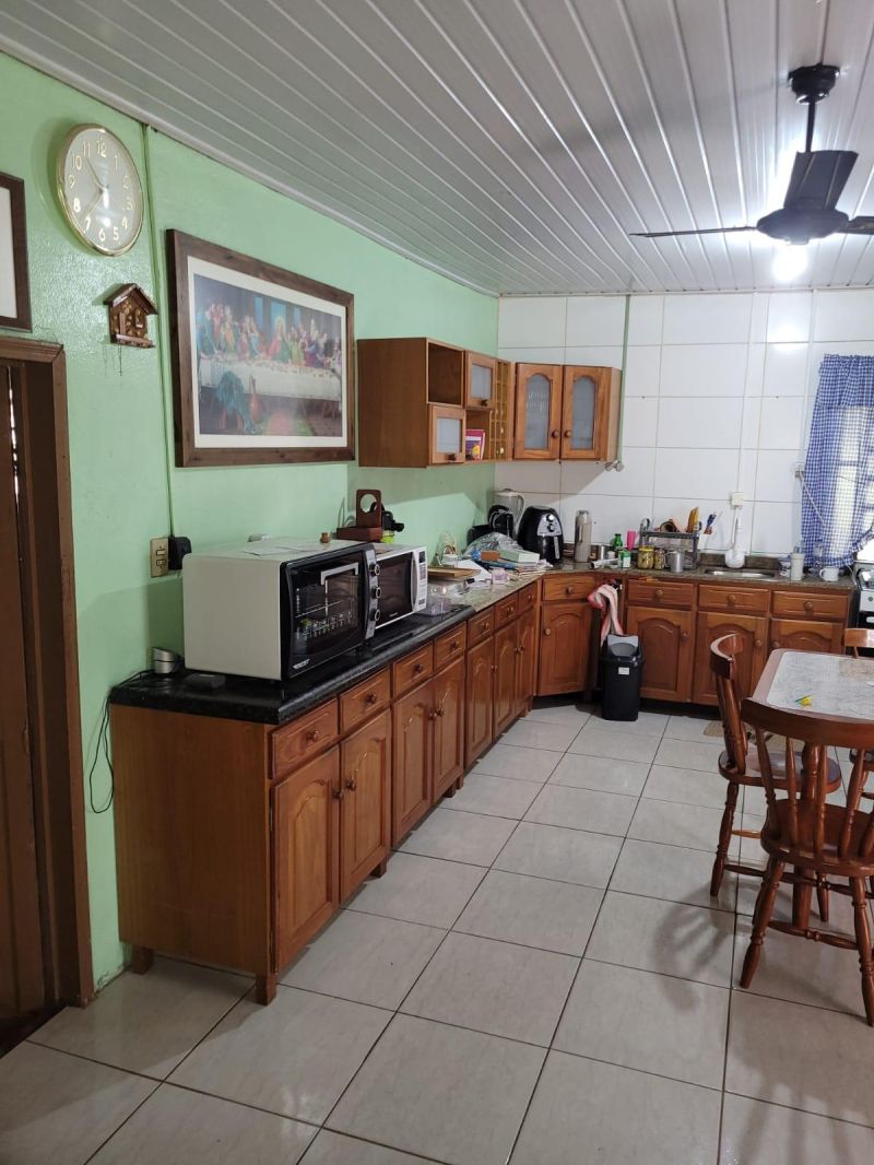 Casa com 2 quartos, 1 banheiro e 80m² à venda no bairro Petropolis, Taquara