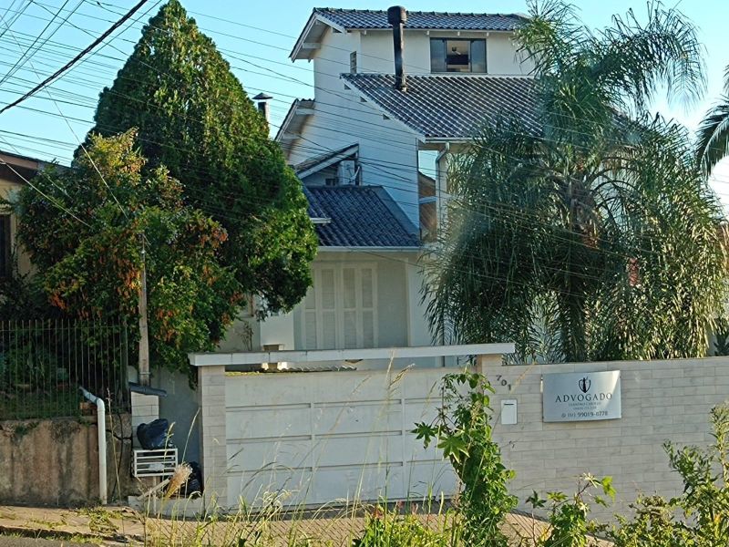Casa com 2 quartos, 3 banheiros e 165m² à venda no bairro Petropolis, Taquara