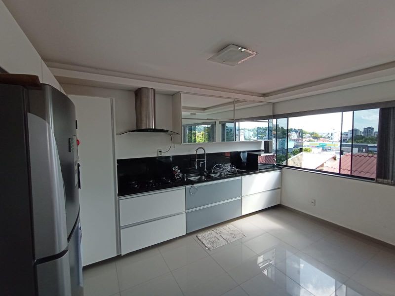 Casa com 2 quartos, 3 banheiros e 165m² à venda no bairro Petropolis, Taquara