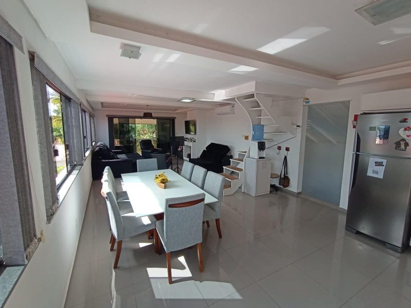 Casa com 2 quartos, 3 banheiros e 165m² à venda no bairro Petropolis, Taquara