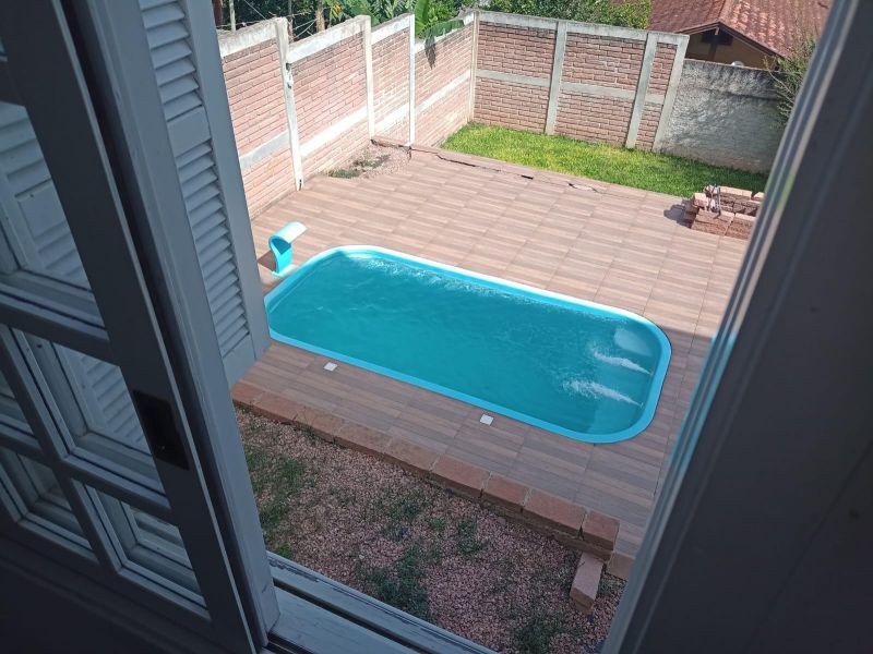 Casa com 2 quartos, 3 banheiros e 165m² à venda no bairro Petropolis, Taquara