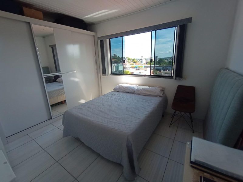 Casa com 2 quartos, 3 banheiros e 165m² à venda no bairro Petropolis, Taquara