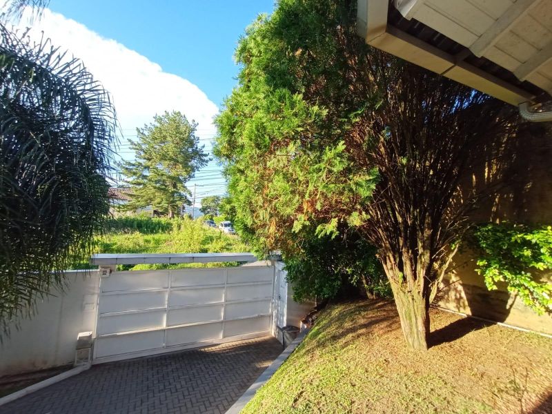 Casa com 2 quartos, 3 banheiros e 165m² à venda no bairro Petropolis, Taquara