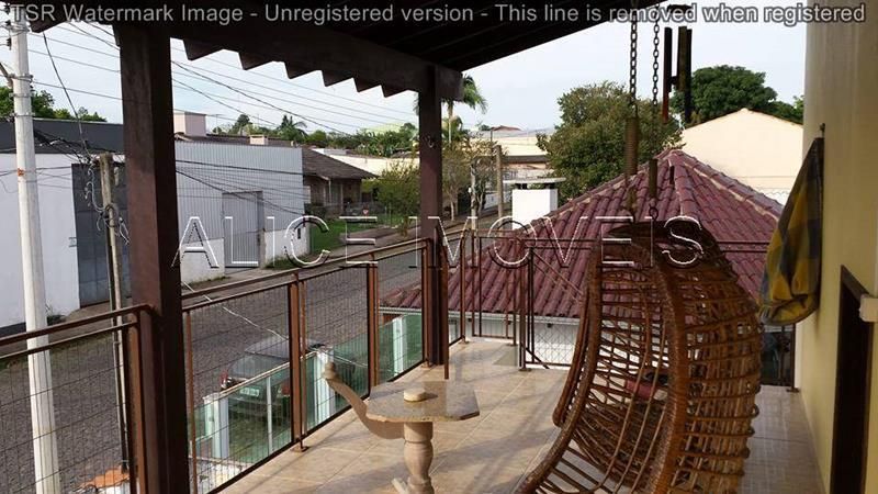 Casa com 3 quartos, 3 banheiros e 120m² à venda no bairro Petropolis, Taquara