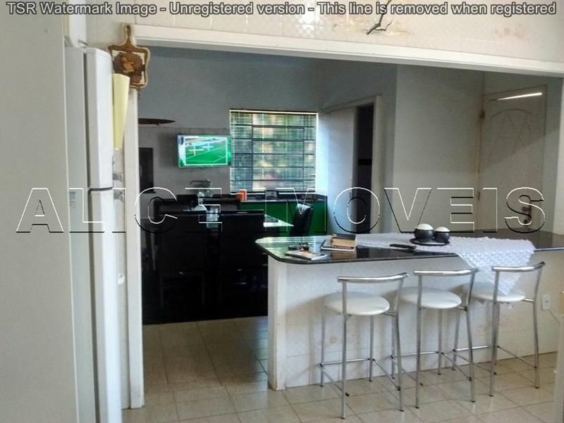 Casa com 4 quartos, 2 banheiros e 240m² à venda no bairro Petropolis, Taquara