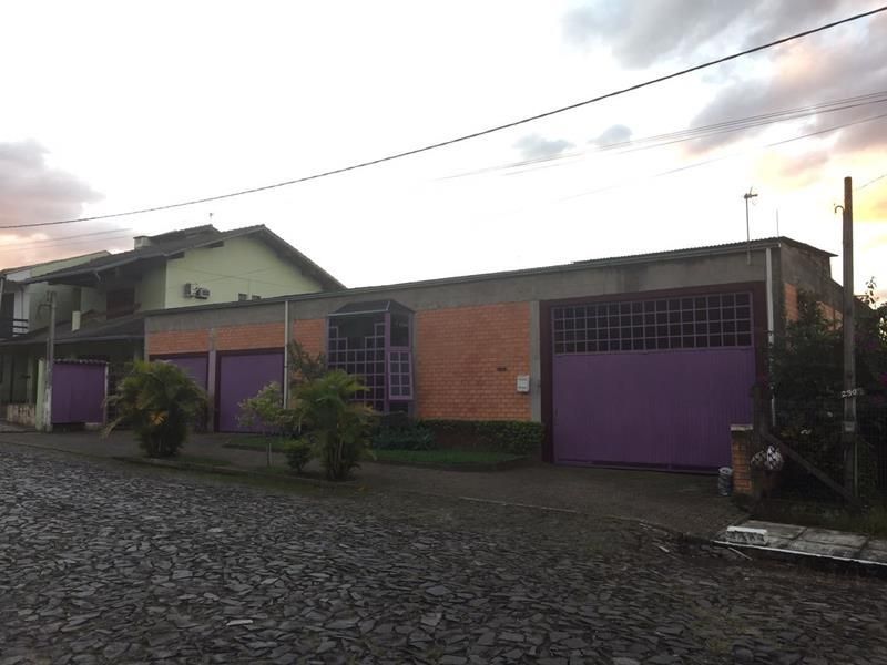 Pavilhao à venda no bairro Petropolis, Taquara