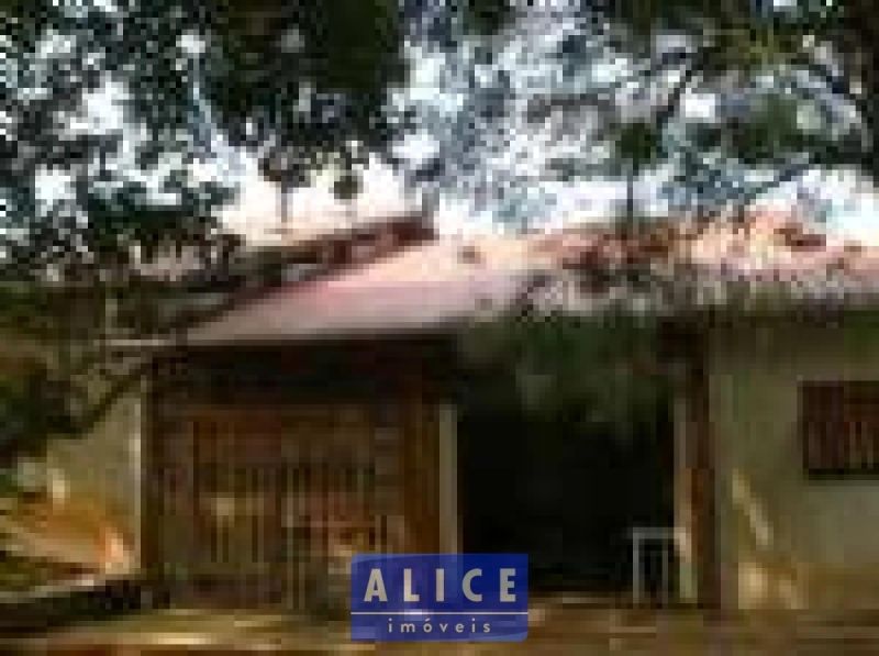 Casa com 2 quartos, 2 banheiros e 270m² à venda no bairro Petropolis, Taquara